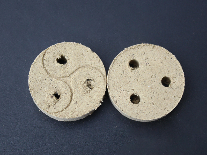 圓形三孔艾絨餅2.7*0.6CM